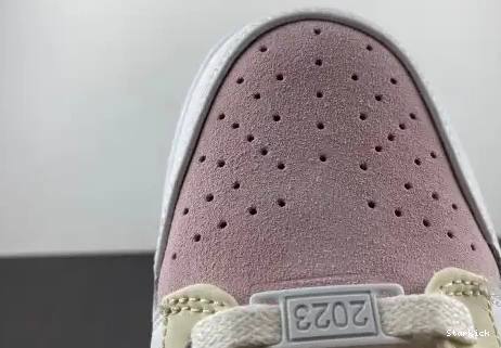 of Year Low the Nike Rabbit PRM Dunk Retro (2023) Fossil FD4203-211 Stone 0615